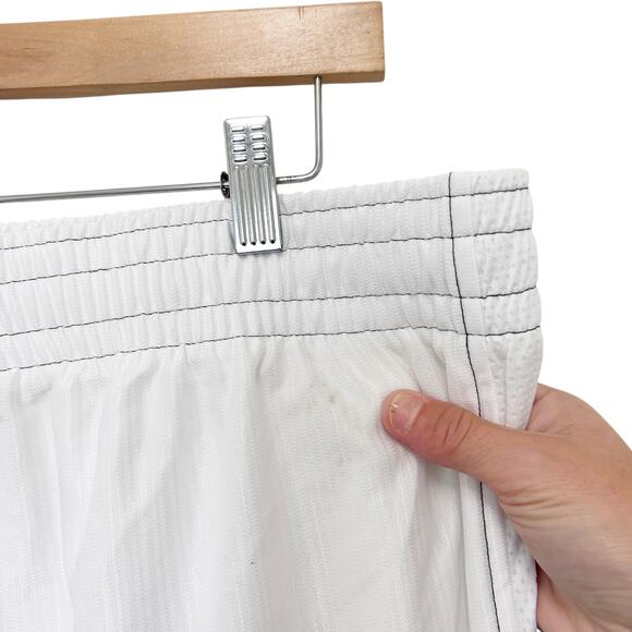 Under Armour White Black Basketball Shorts Sz XL - Picture 4 of 6